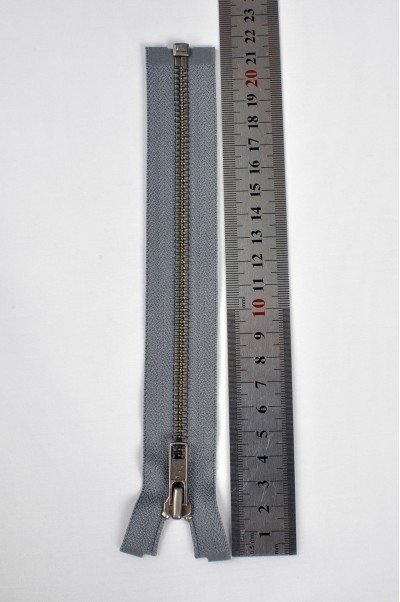 ZIP061 5號拉鏈 單頭拉鏈款式  紅古銅牙拉鏈  開尾拉鏈款式  不設單獨拉鍊訂購 45度照